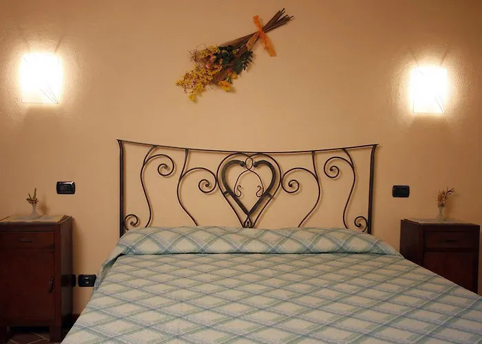 Farnetina Villa Cortona